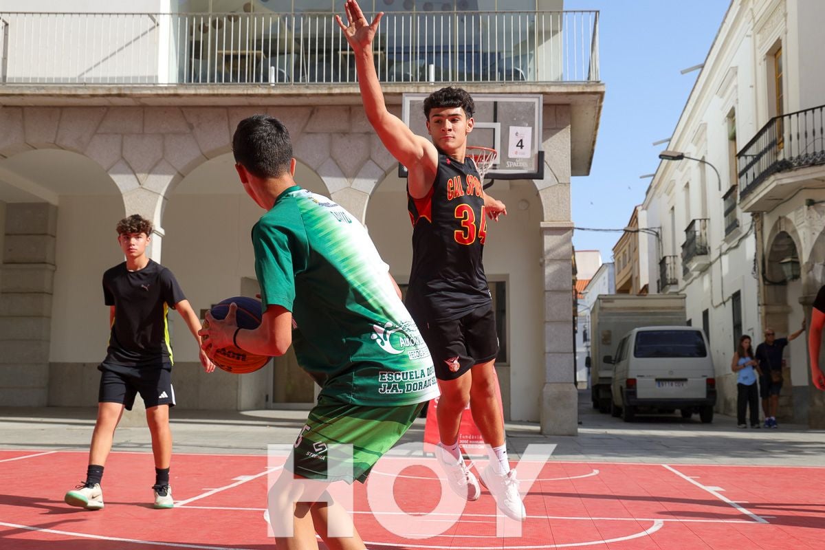 Las mejores imágenes del 3x3 Street Basket de Calderón