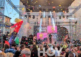 La Feria de Día anima Santiaguito en la plaza de España