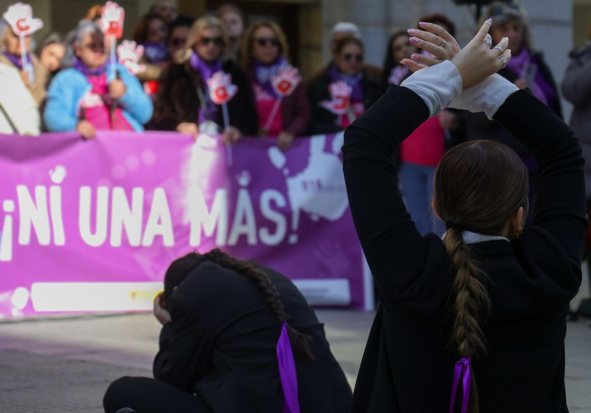 Imágenes del 25-N en Villanuevaa de la Serena