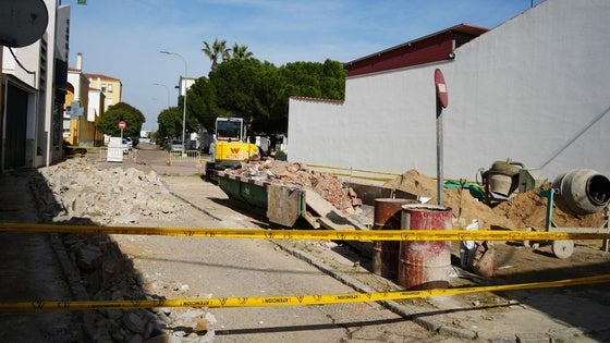 Diversas reformas en la calle Jabata para reducir riesgos entre los peatones