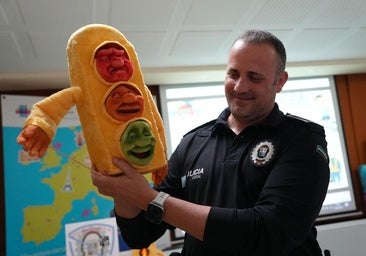 Marionetas de Policía Local para enseñar educación vial