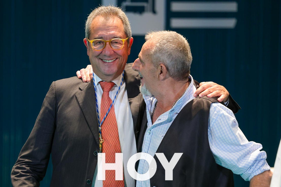En imágenes: Atanasio Naranjo recibe la Medalla de la Ciudad