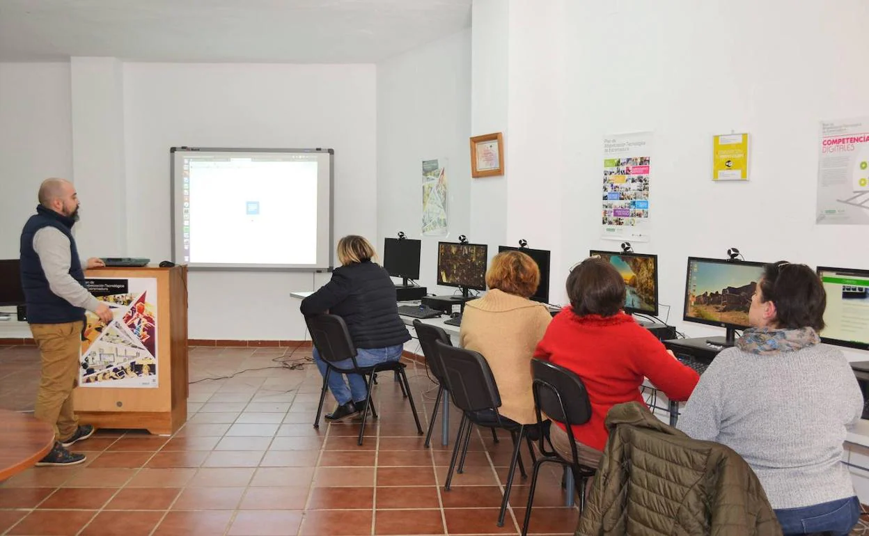 El Nuevo Centro del Conocimiento celebra la semana Europea de la Programación 