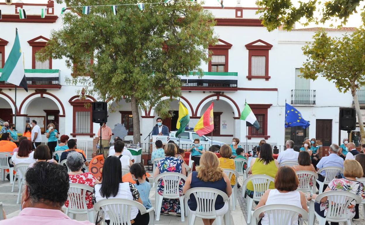 Momento del acto institucional del Día de Extremadura.