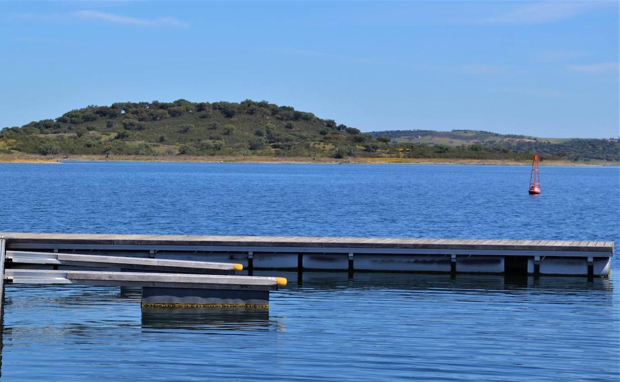 Embarcadero de Villanueva del Fresno en el Lago Alqueva.
