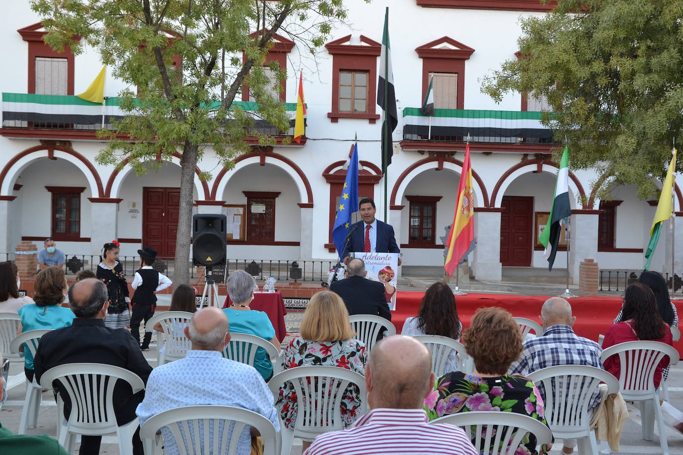 Intervención del alcalde Ramón Díaz Farias en el acto institucional.