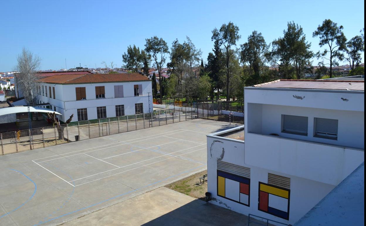 Ambos Centros Educativos de la localidad.
