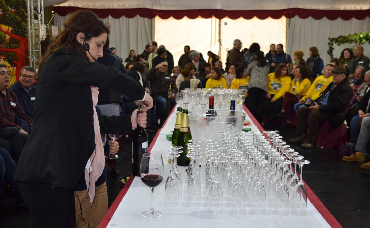 Momento de una cata de las Jornadas Transfronterizas del Gurumelo, imagen de archivo