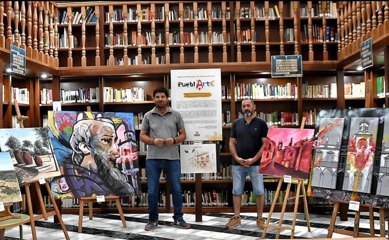 El primer edil y el concejal ante las obras de Pueblarte. 