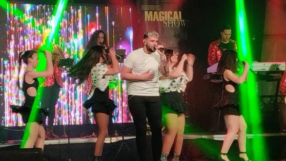 Ángel Baladón: «Soy tan feliz despachando como cantando en la orquesta»