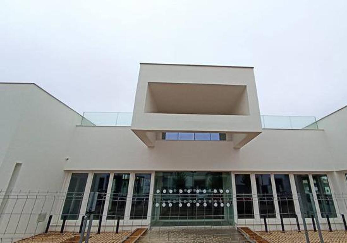 Publicados los listados provisionales de alumnos de la Escuela Profesional 'Atención Social Villanueva I'