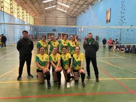 Equipo de cadetes líderes de a¡la tabla.