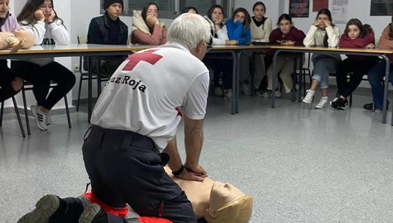 Cruz Roja realizó nuevos talleres de Primeros Auxilios en el IESO San Ginés