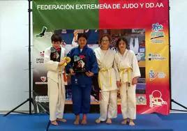 Los judokas de la Academia de la localidad.