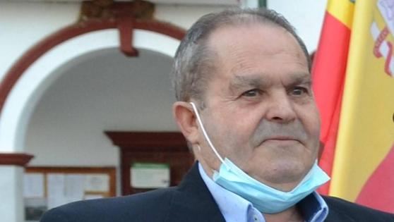La misa y posterior entierro del exalcalde Emilio Gómez será a las 18.00h en la Parroquia