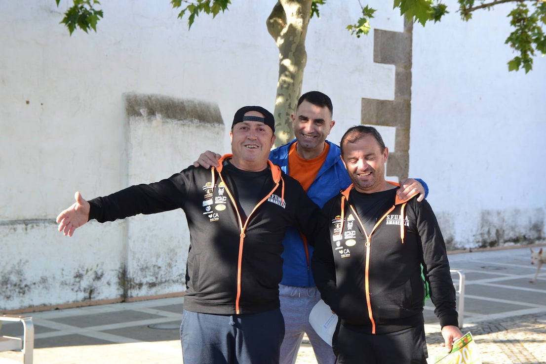 La localidad entregó 1.000 euros a Feder del VIII Trail Rayano Solidario en el que hubo más de 300 deportistas