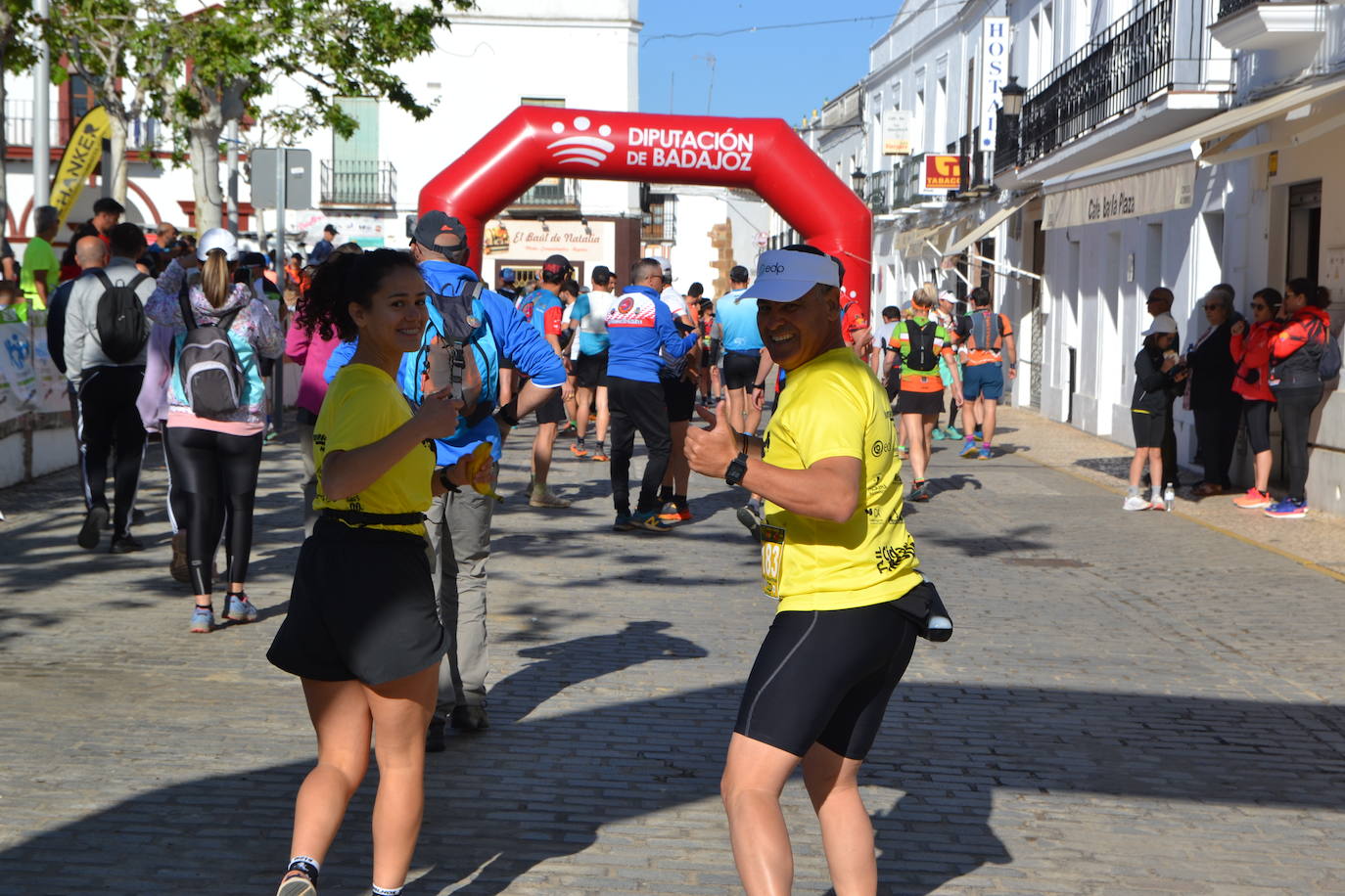 La localidad entregó 1.000 euros a Feder del VIII Trail Rayano Solidario en el que hubo más de 300 deportistas