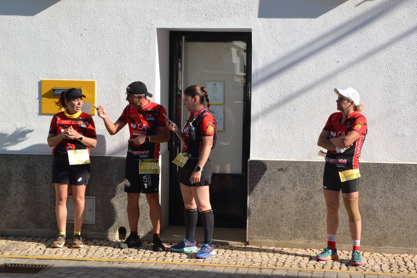 La localidad entregó 1.000 euros a Feder del VIII Trail Rayano Solidario en el que hubo más de 300 deportistas