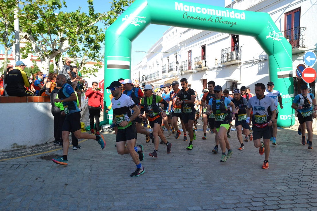 La localidad entregó 1.000 euros a Feder del VIII Trail Rayano Solidario en el que hubo más de 300 deportistas