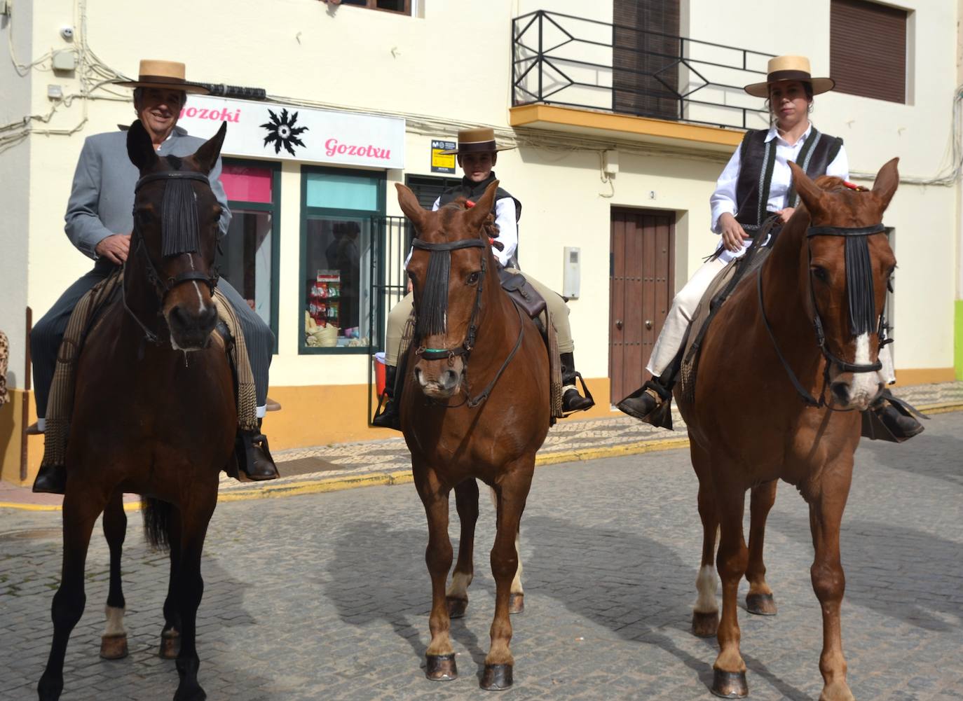La lluvia respetó la tradicional romería en honor al Patrón San Ginés de la Jara
