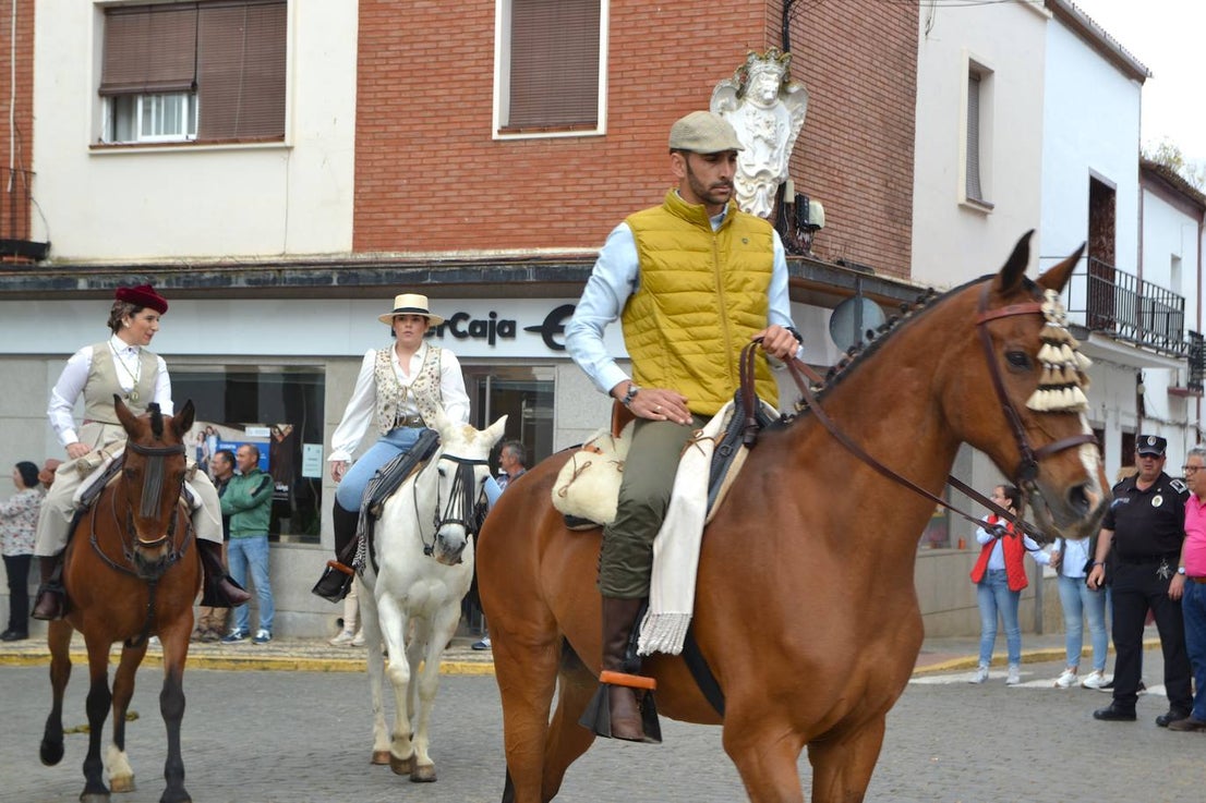 La lluvia respetó la tradicional romería en honor al Patrón San Ginés de la Jara
