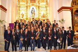 La banda en una de sus actuaciones en la Iglesia.