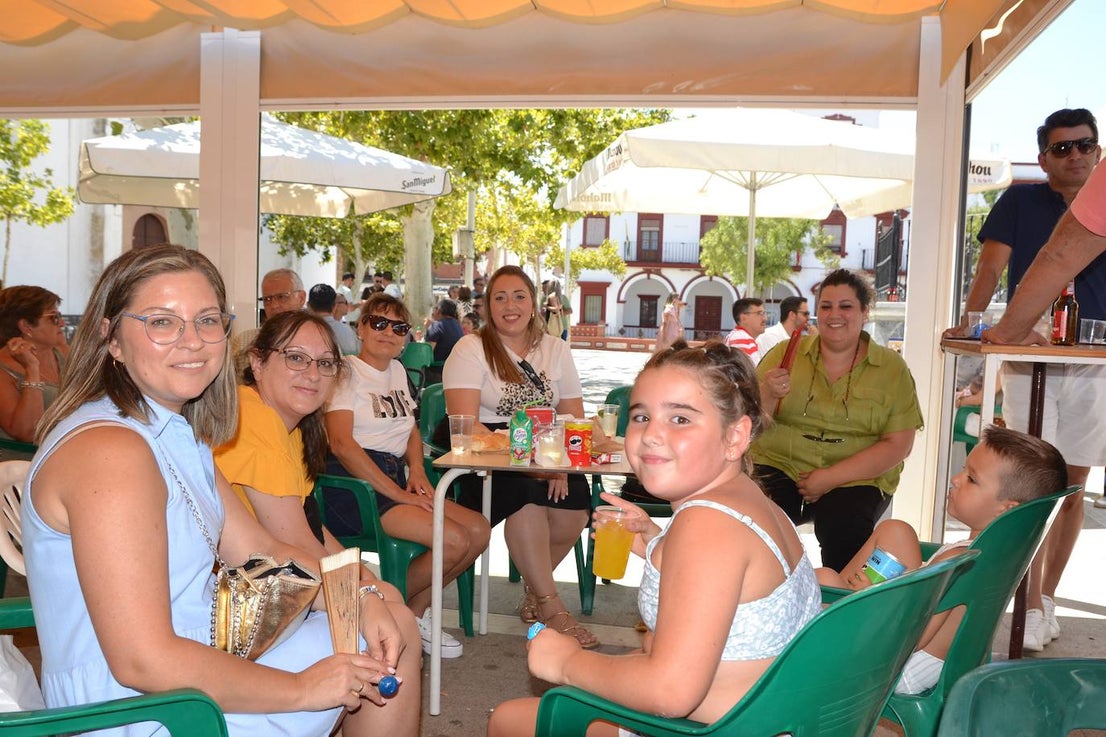 La AECC despachó 900 raciones de garbanzos en la XIII edición de su evento solidario