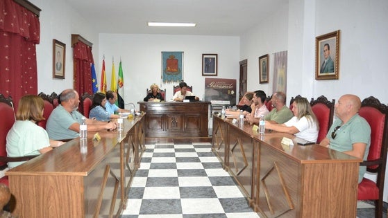 El regidor reivindica en pleno que el Sepad homologue las 37 plazas de la residencia y no sólo 11