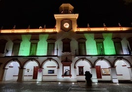 Fachada del Ayuntamiento de la localidad.