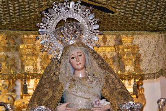La Hermandad de la Virgen de la Soledad celebrará el segundo besamanos en la Ermita
