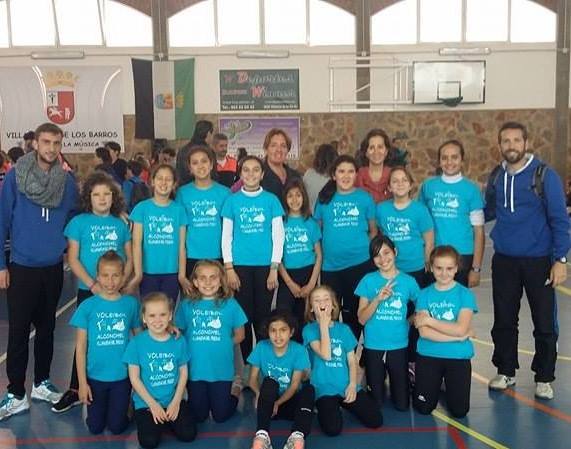 Equipo de voleibol de Villanueva y Alconchel. 