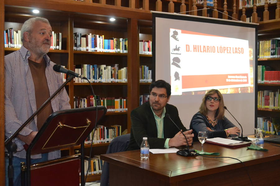 Momento de la entrega del primer premio del certamen. A. P