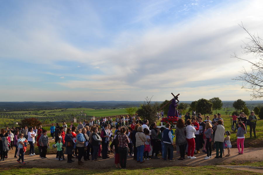 Vía Crucis infantil en el parque del castillo. A.P