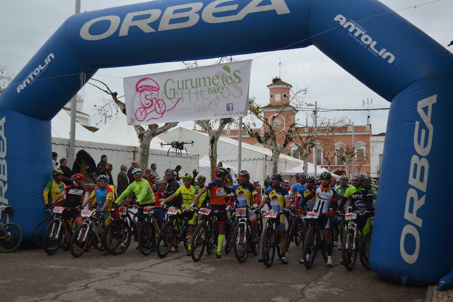 Salida de una ruta BTT, imagen de archivo. A.P
