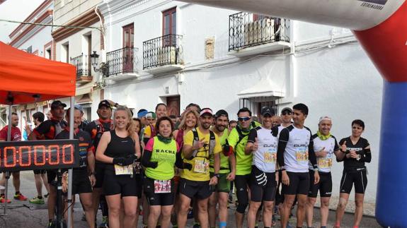 Participantes en el III Trail Rayano Solidario. A.P