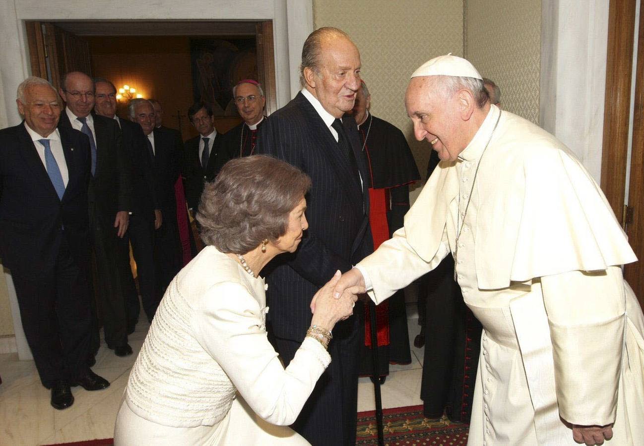 El papa Francisco recibe en audiencia a los Reyes de España