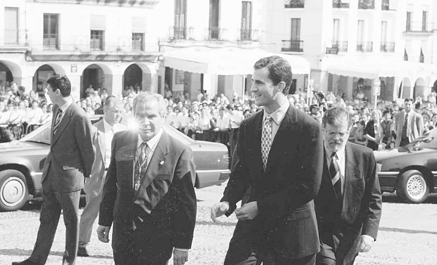 13.06.1996. El Príncipe visita la ciudad cacereña