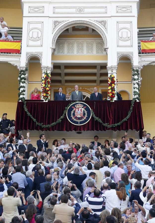 Ovación al Rey en Las Ventas al compás del himno nacional