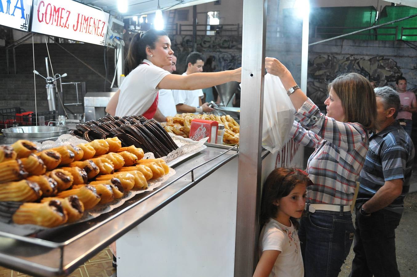 Niños y padres se divierten en la Feria de Plasencia