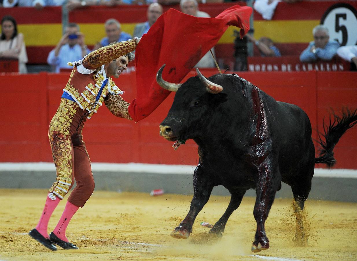 José Tomás y Cerro salieron a hombros por la Puerta Grande en Granada