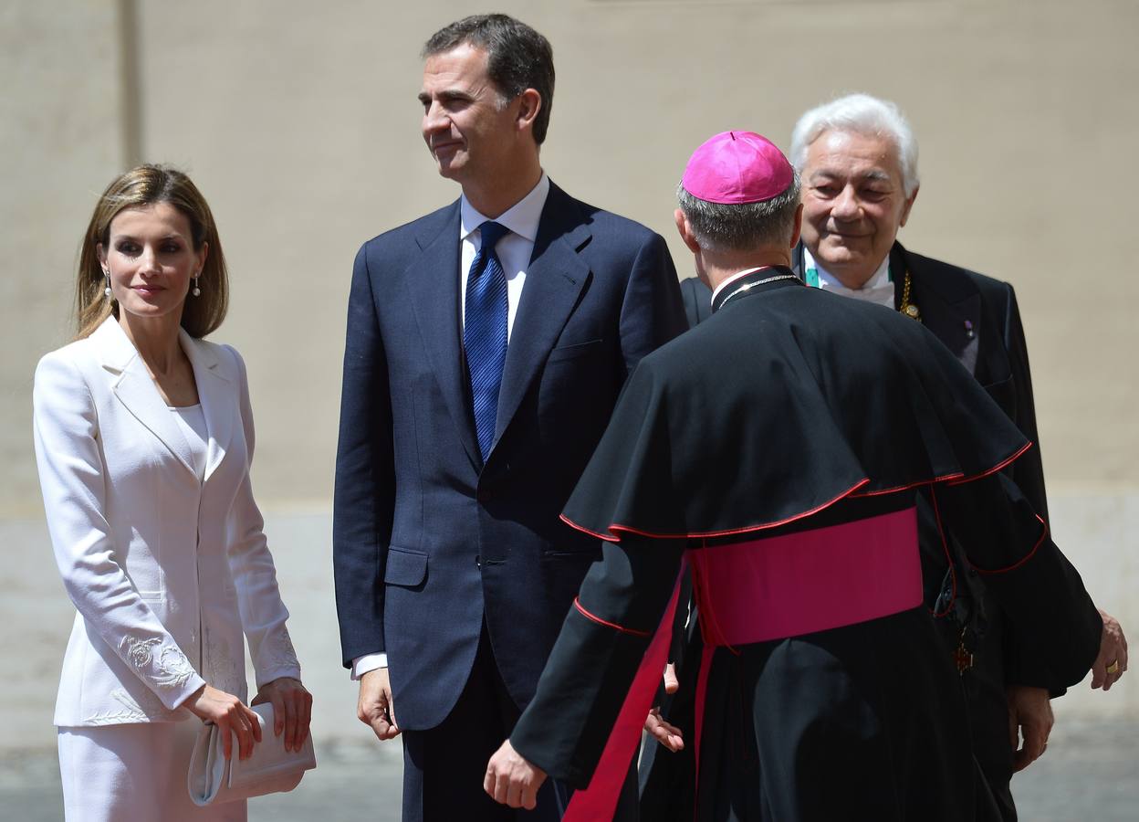 La agenda internacional de Felipe VI y Letizia se inaugura con una audiencia con Francisco en el Vaticano