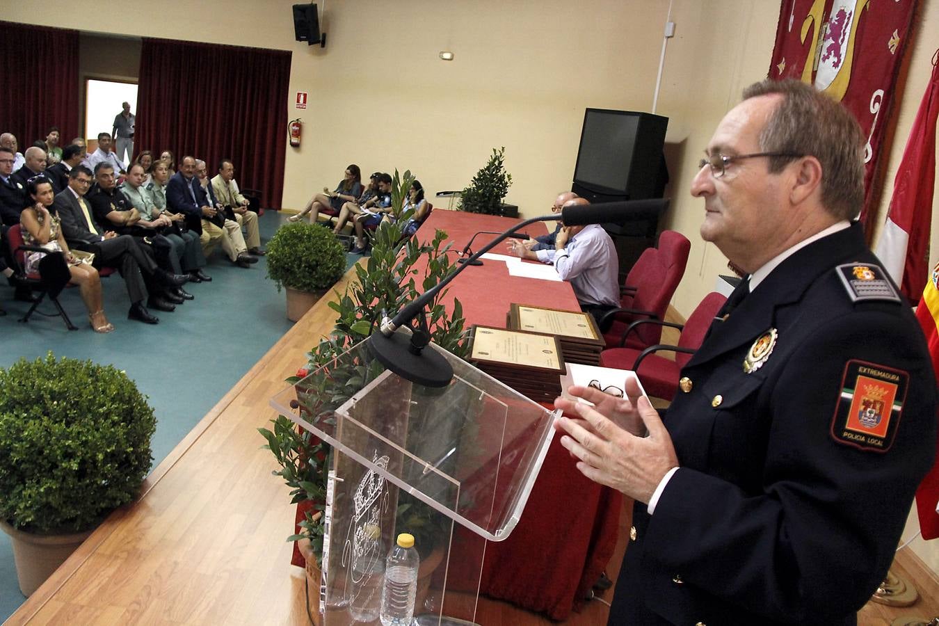 La Policía Local de Cáceres reconoce la labor de varios agentes