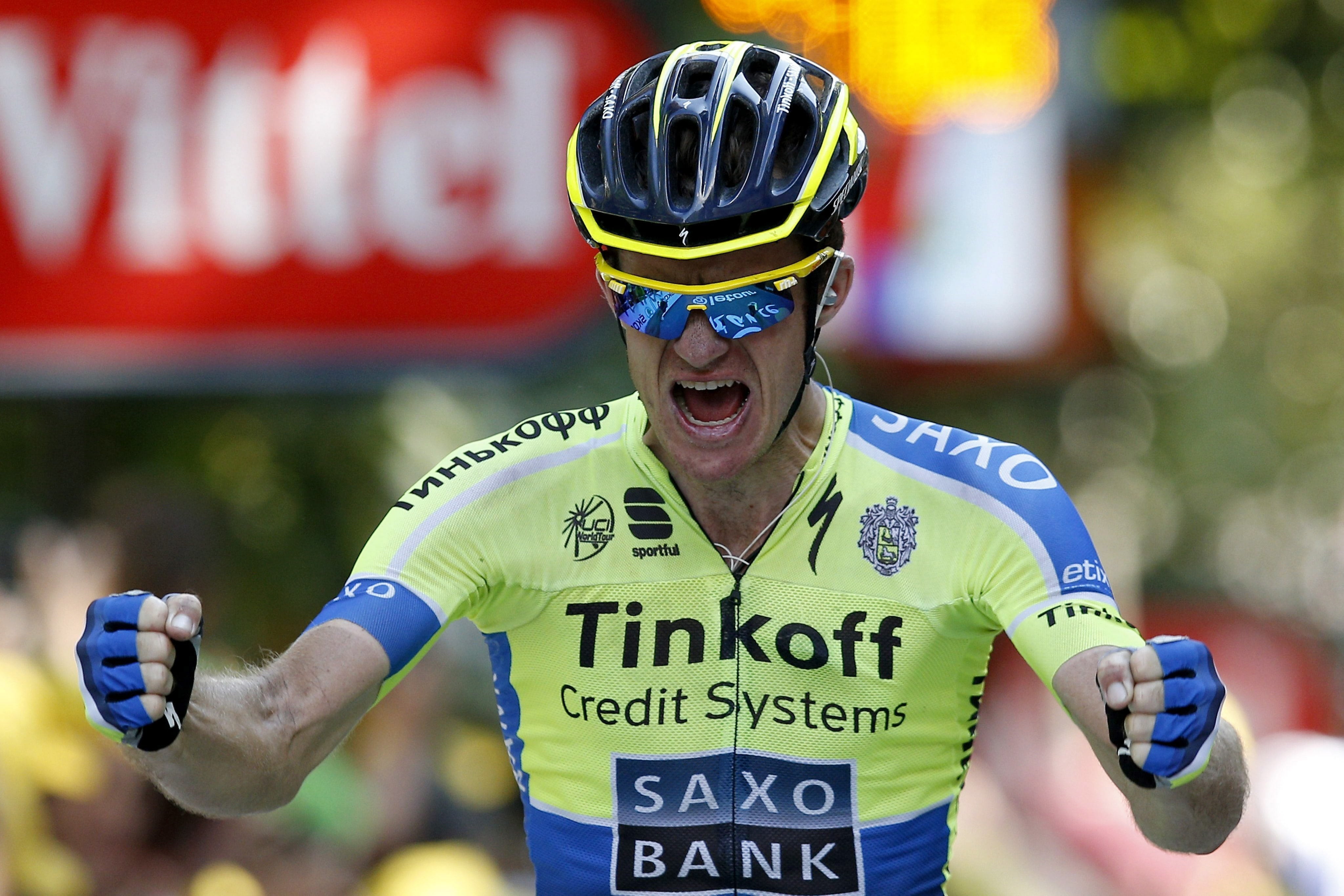 Michael Rogers celebra su victoria de etapa.