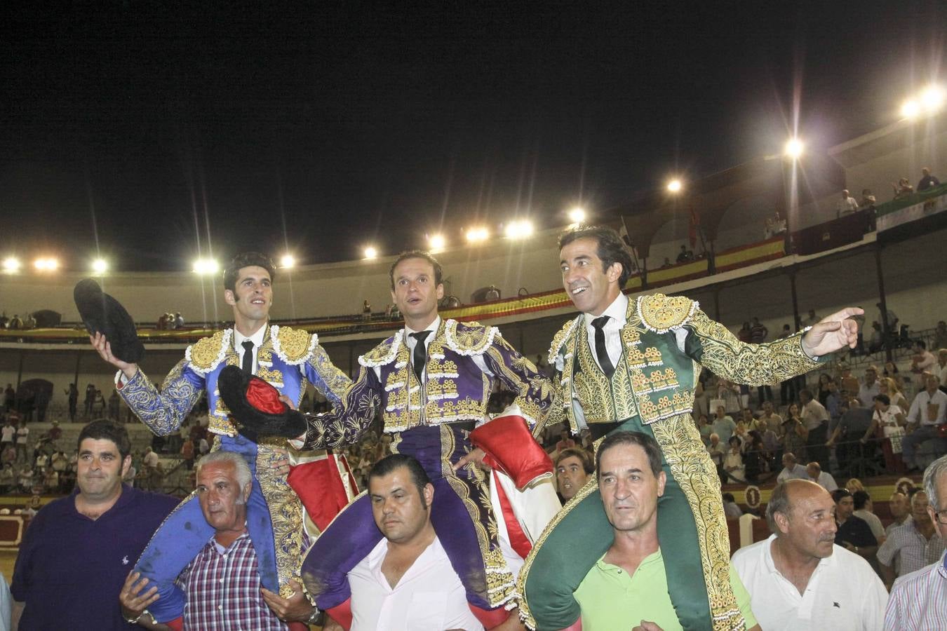 Tarde triunfal de Mora, Ferrera y Talavante en Mérida