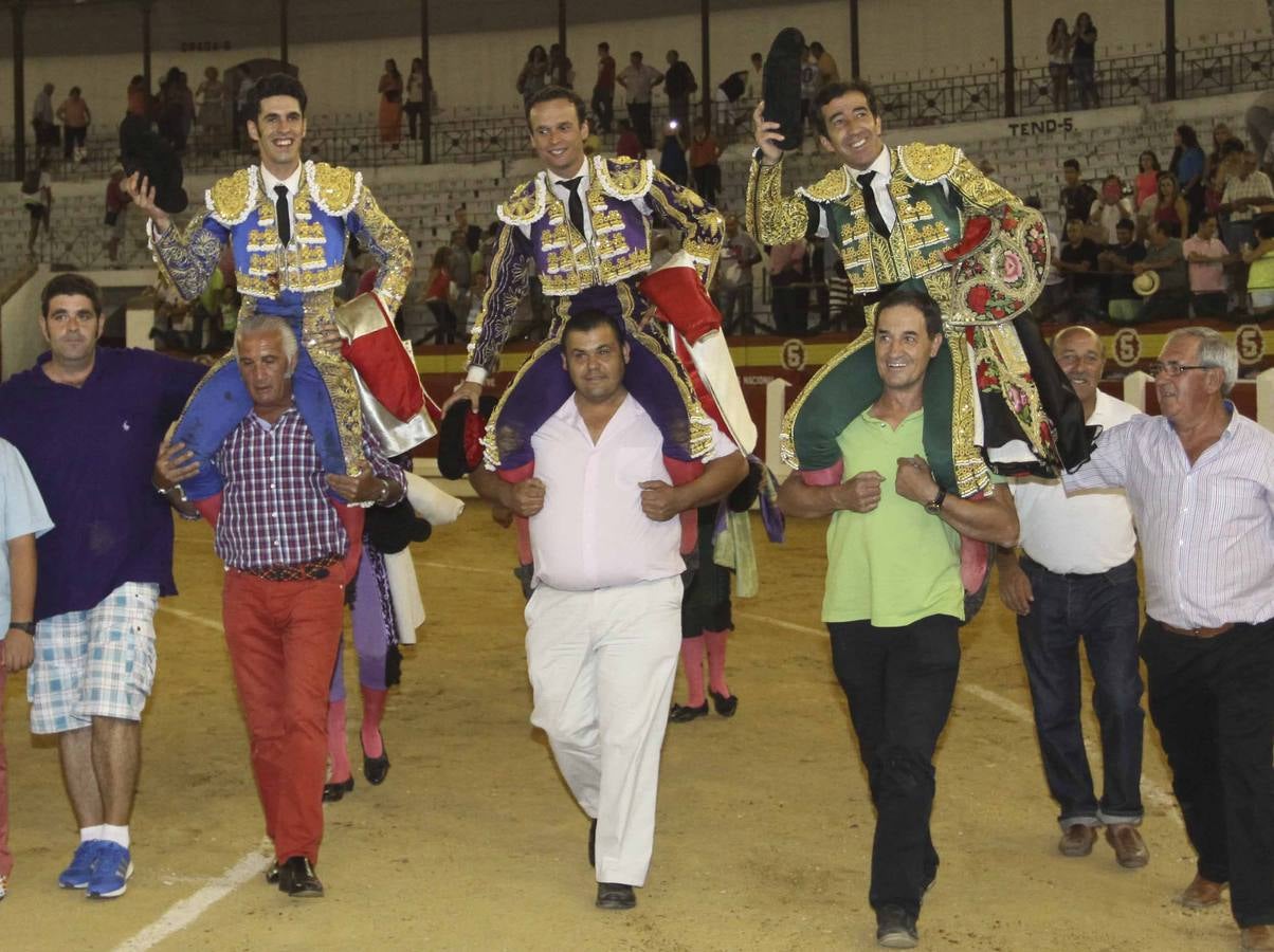 Tarde triunfal de Mora, Ferrera y Talavante en Mérida