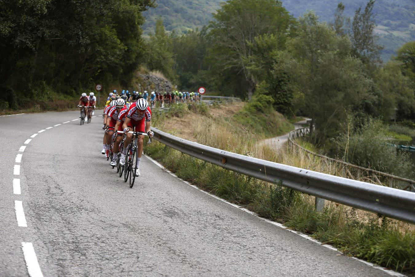 La etapa reina de la Vuelta hace más líder a Contador