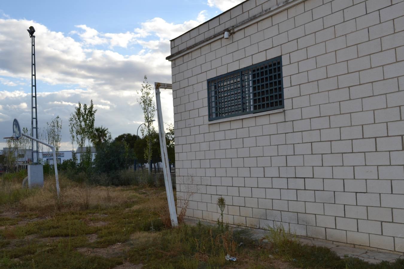 Estado de las instalaciones del Club de Atletismo de Montijo