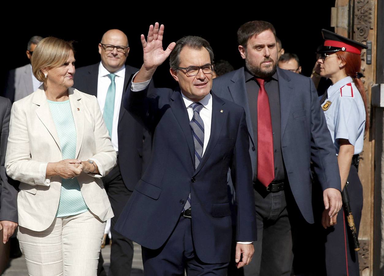 Artur Mas firma la convocatoria de la consulta