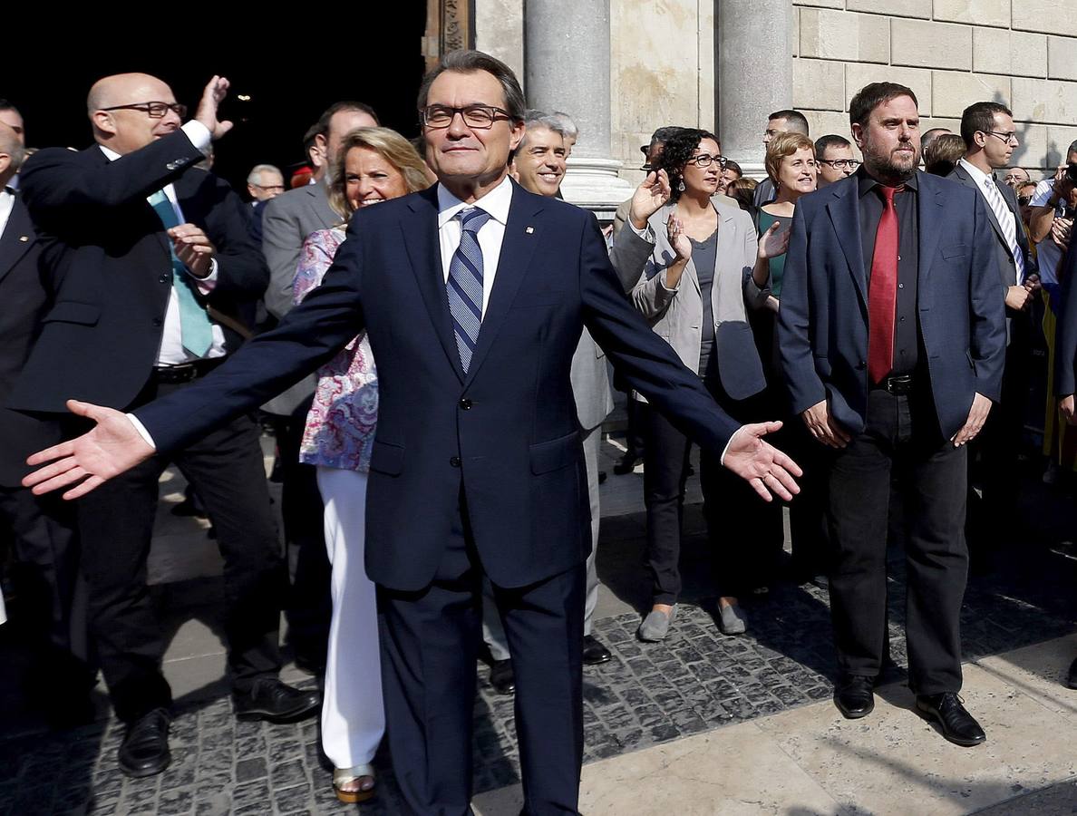 Artur Mas firma la convocatoria de la consulta