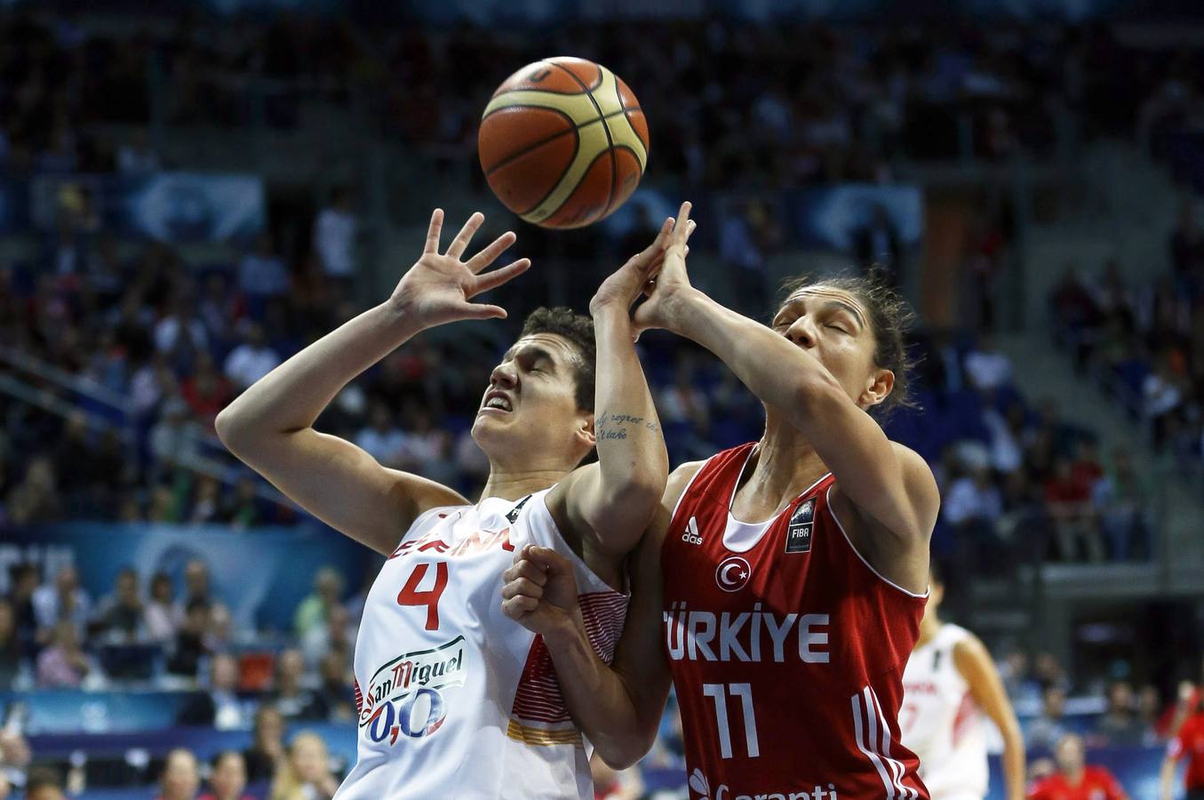 España gana a Turquía y alcanza la final del Mundial femenino